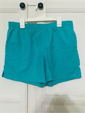 Columbia Hiking Shorts Women’s Size M